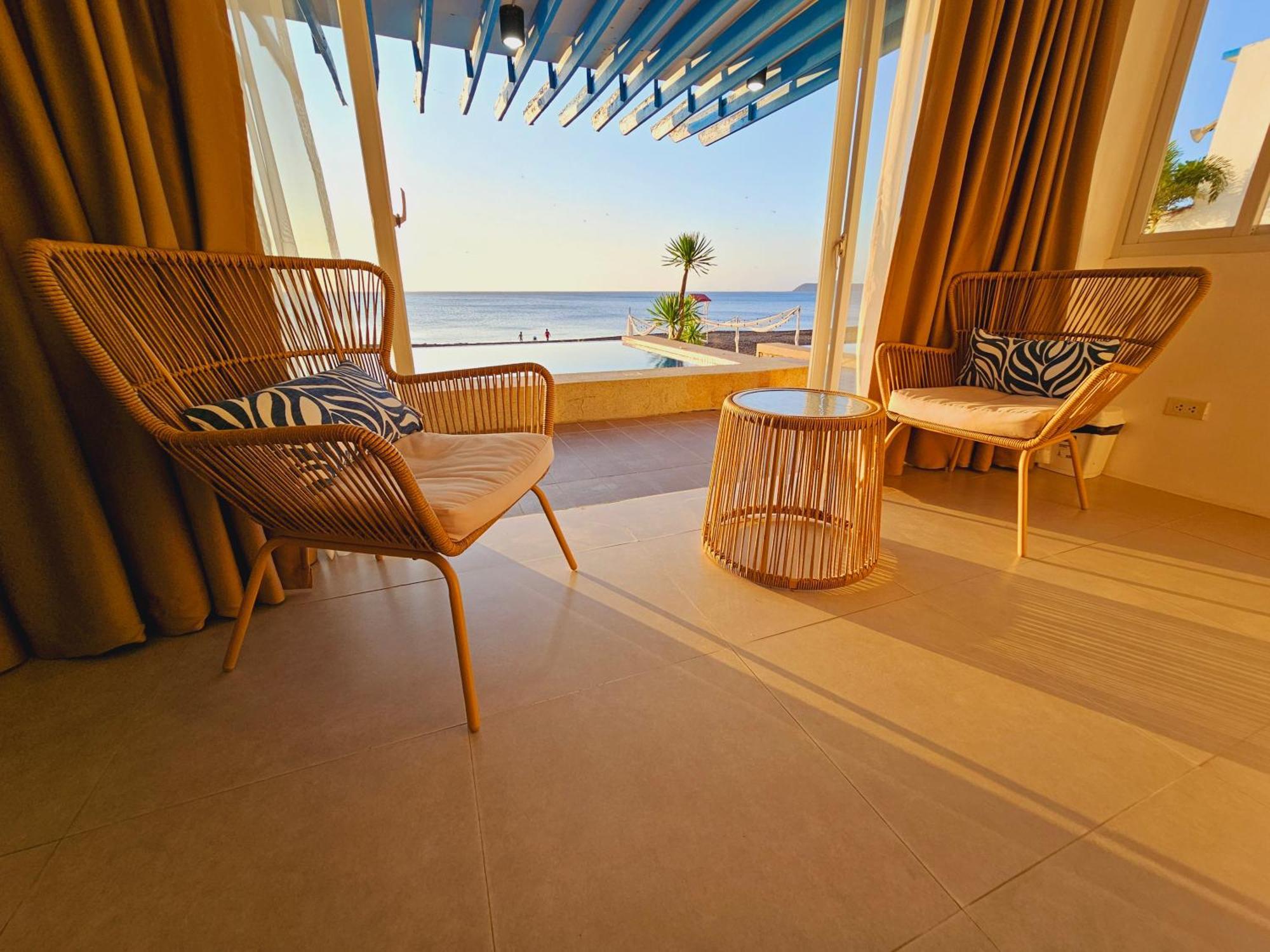 Blue Coast Beach Hotel Santa Ana  Exterior foto